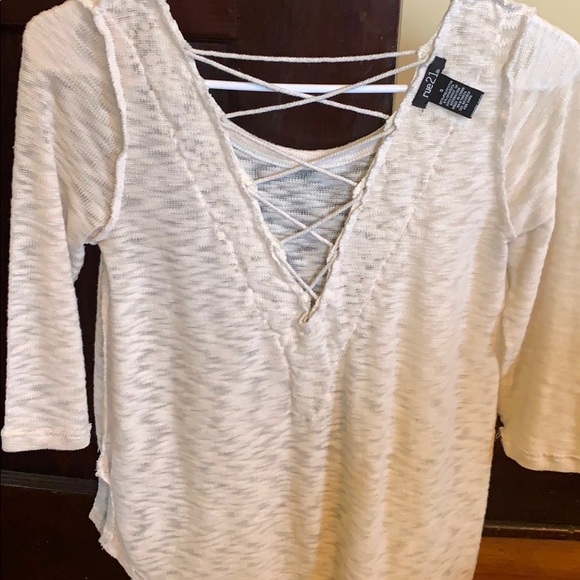 Perfect going out top! - Picture 2 of 3